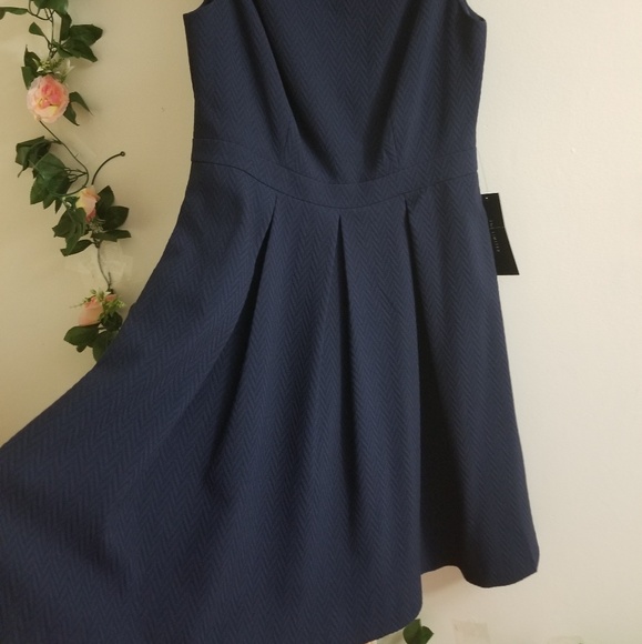 The Limited Navy Blue Flirty Classy Dress 4 - Picture 3 of 6